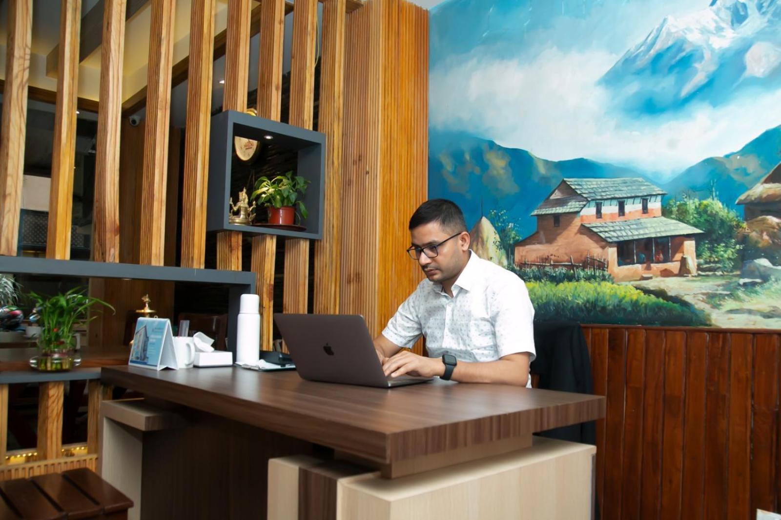 Hotel Maya Boutique & Apartment Kathmandu Buitenkant foto